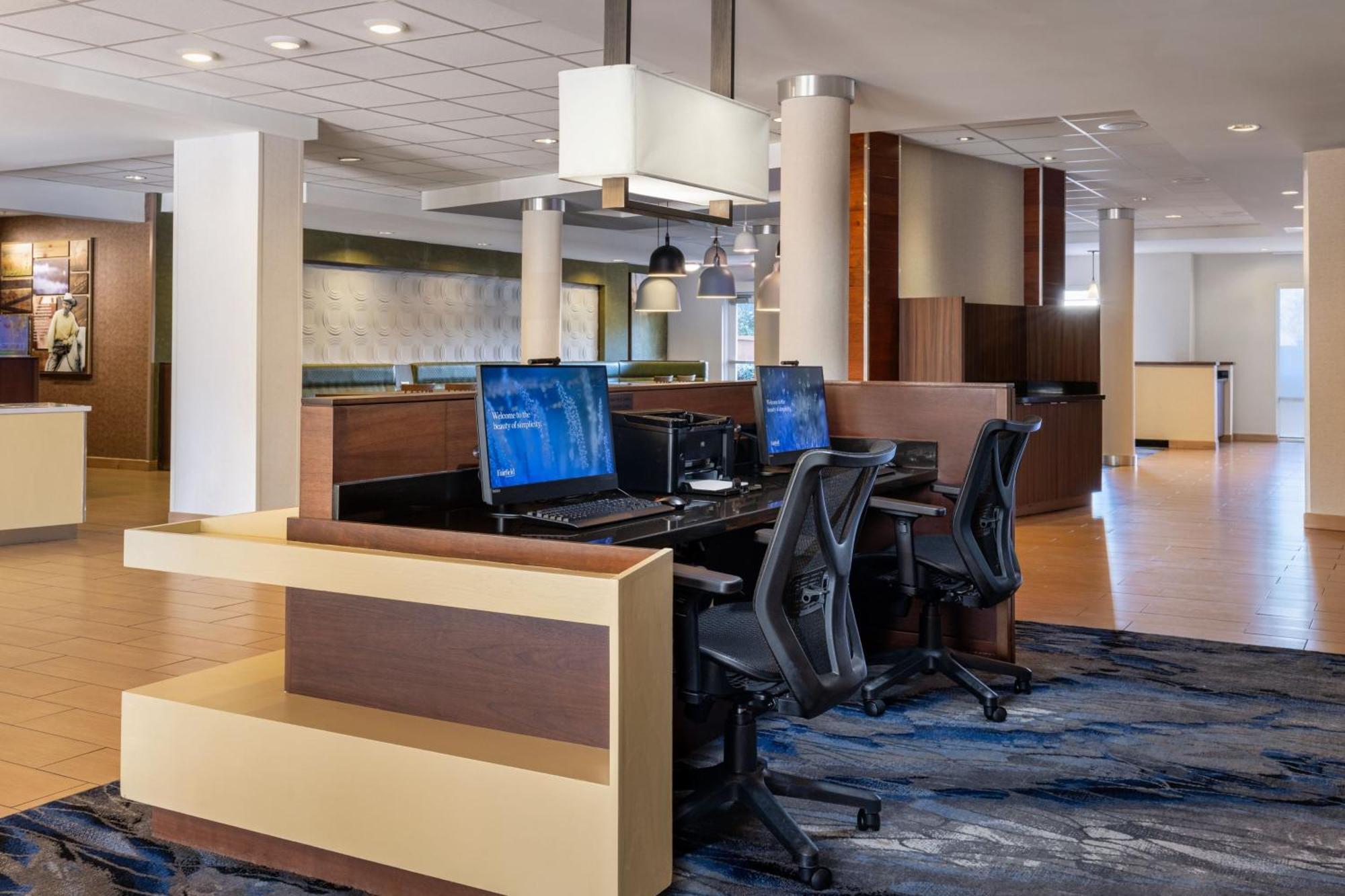 Fairfield Inn & Suites By Marriott Smithfield Exterior foto